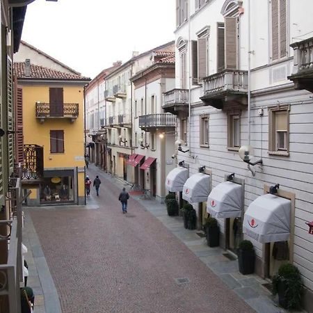 Apartamento Il Grappolo D'Alba Exterior foto